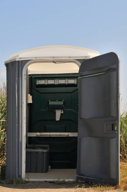 Best Best portable toilet rental  in Groveland, FL