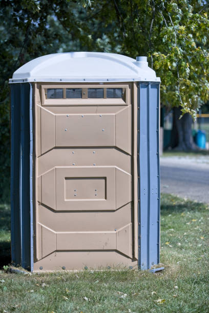 Best Porta potty rental near me  in Groveland, FL